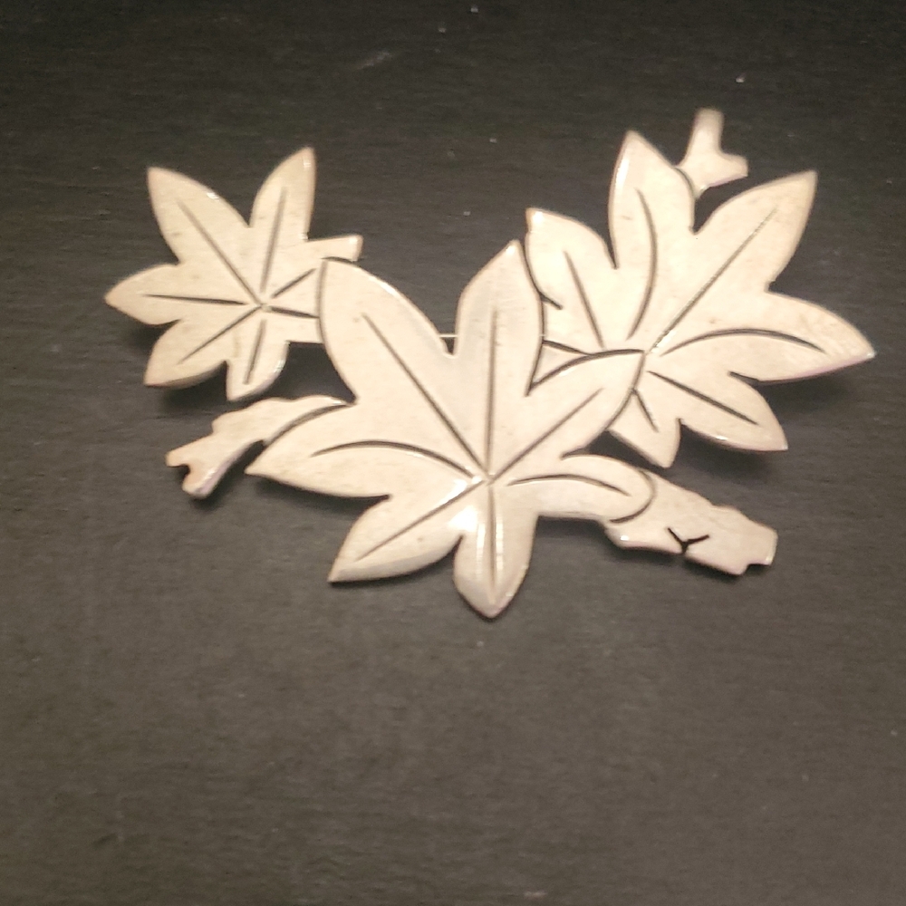 Elegant Sterling Silver Leaf Brooch